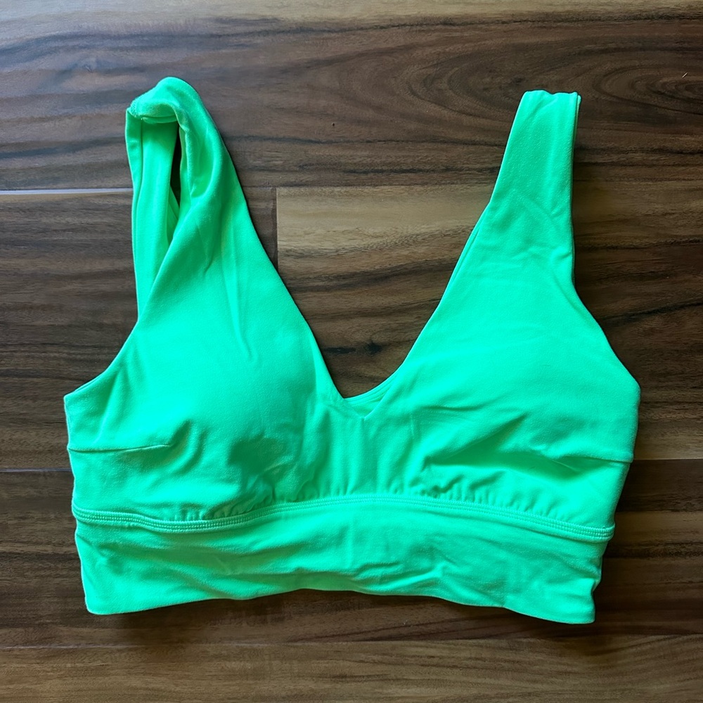 Align V neck bra